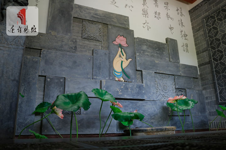 唐语砖雕莲花手艺术墙